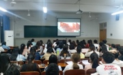 学习新时代，点赞我的国  -------------16级汉语言文学（文秘）班学习观看《厉害了，我的国》活动